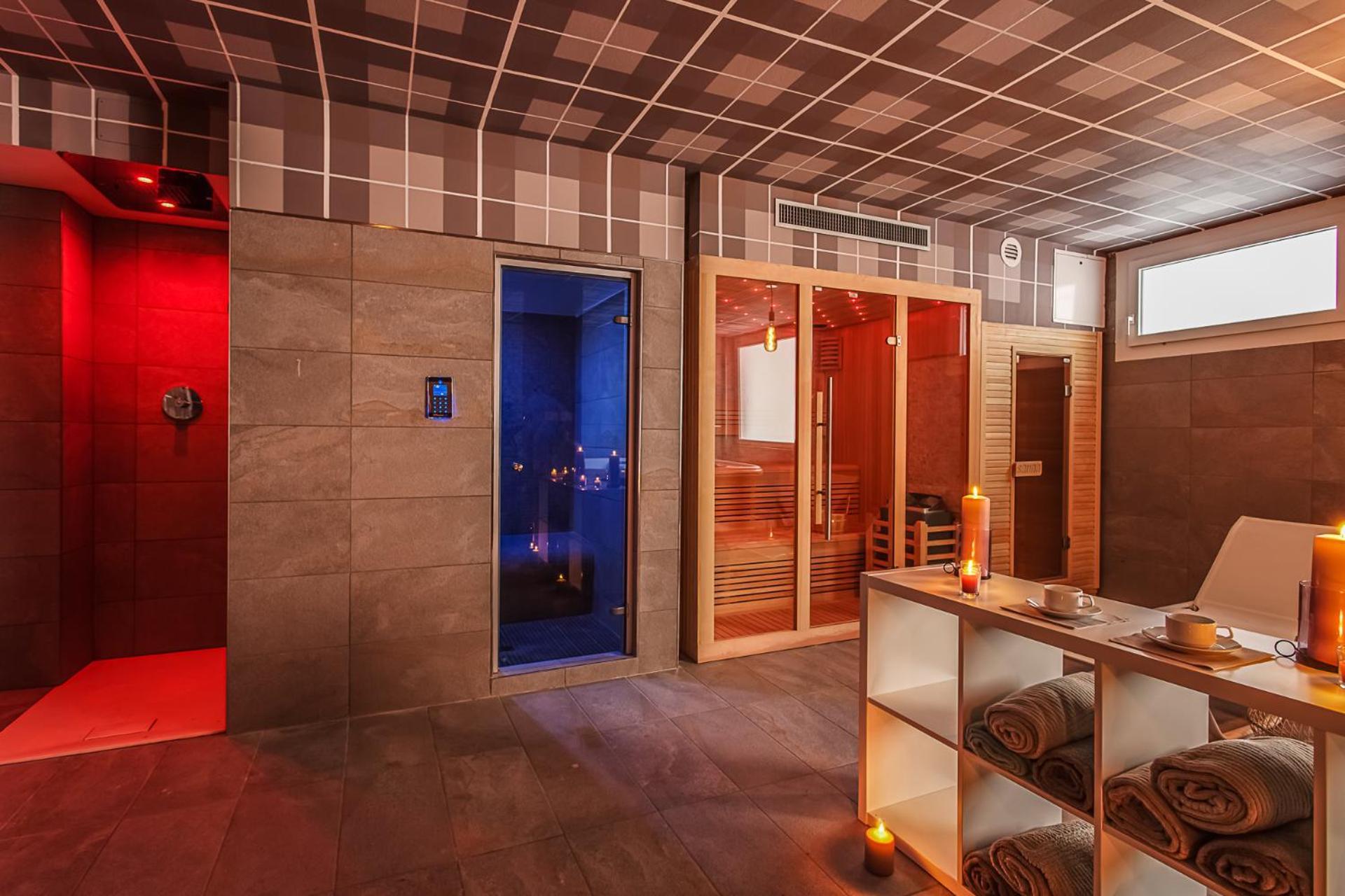 Hotel Cola Frontemare Белариа-Игеа Марина Екстериор снимка