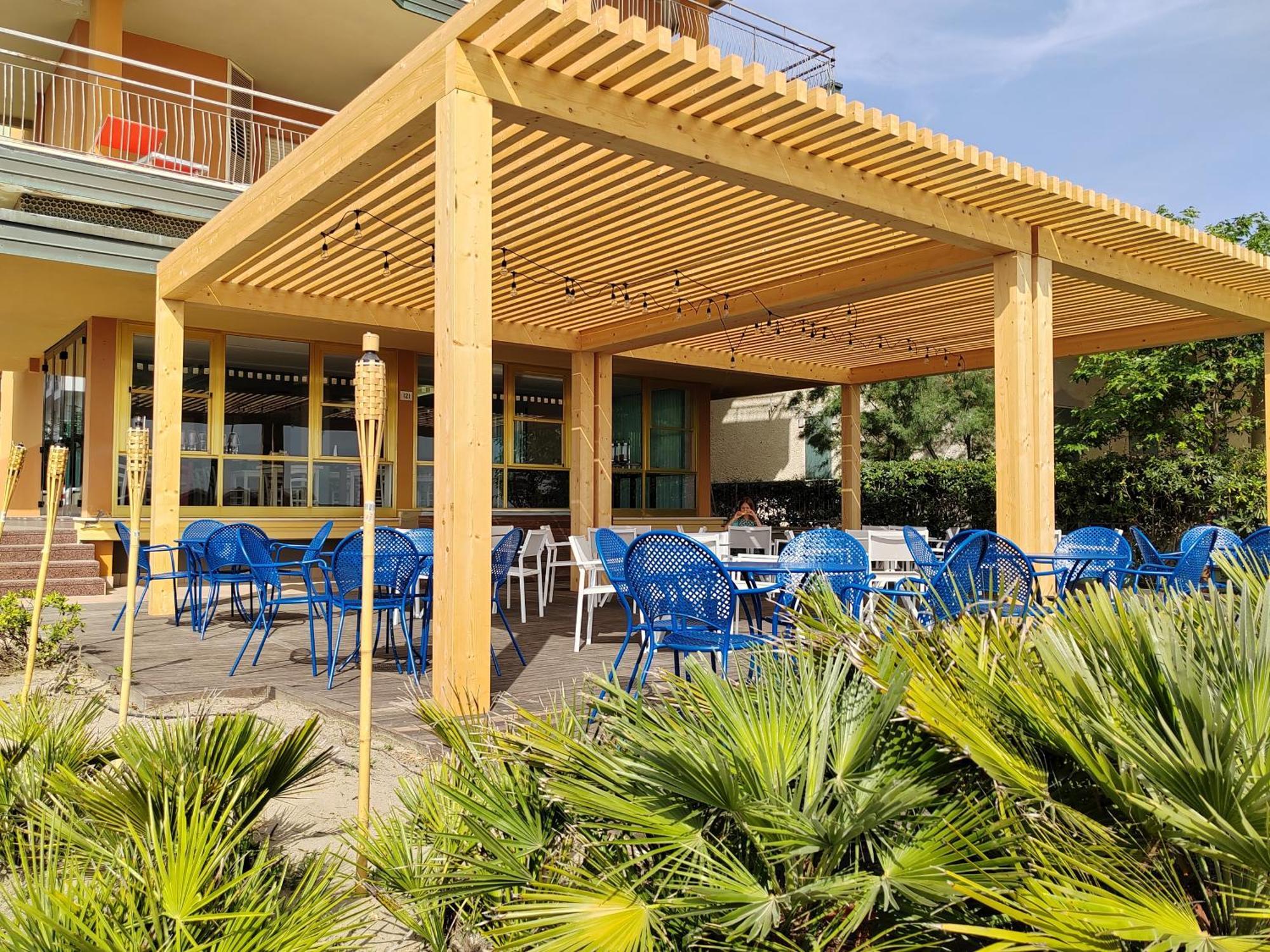 Hotel Cola Frontemare Белариа-Игеа Марина Екстериор снимка